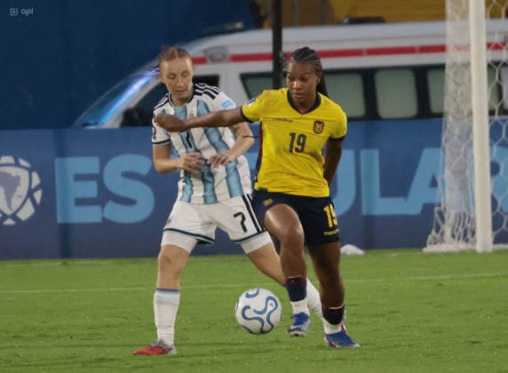 ECUADOR VS ARGENTINA NATIONS LEAGUE June 09, 2026 Meeting between Ecuador vs Argentina for the Womens Nations League at the Atahualpa stadium QUITO PICHINCHA ECUADOR Copyright: xHENRYxLAPOx