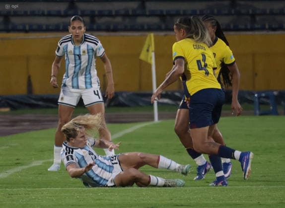 ECUADOR VS ARGENTINA NATIONS LEAGUE June 09, 2026 Meeting between Ecuador vs Argentina for the Womens Nations League at the Atahualpa stadium QUITO PICHINCHA ECUADOR Copyright: xHENRYxLAPOx