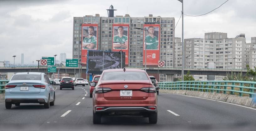 Soccer, men, 2025 26 season, FIFA Word Cup 2026 in Mexico, Canada and USA, Mexico City two days local time before the opening match, in the picture advertising for the World Cup on the highway to the Aztec stadium Estadio Banorte, 09 06 2026, Copyright: xMatthiasxKochx