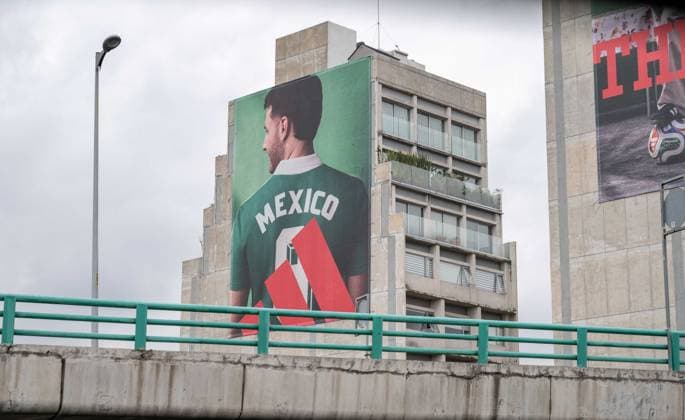 Soccer, men, 2025 26 season, FIFA Word Cup 2026 in Mexico, Canada and USA, Mexico City two days local time before the opening match, in the picture advertising for the Mexico team on the highway to the Aztec stadium Estadio Banorte, 09 06 2026, Copyright: xMatthiasxKochx