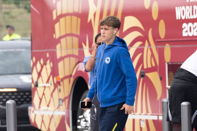 June 9, 2026, Toronto, Ciudad de Mexico, Canada: Ermin MAHMIC 26 of Bosnia and Herzegovina national football team arriving the training day ahead the 2026 FIFA World Cup, WM, Weltmeisterschaft, Fussball Group B match against Canada at Centennial Park. on June 9, 2026 in Toronto, Canada. Toronto Canada - ZUMAe321 20260609_zsa_e321_142 Copyright: xLeonardoxRamirezx