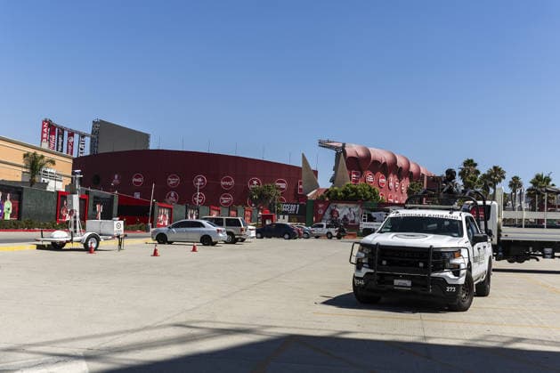 Mexican National Guard increases security for Iran s 2026 FIFA World Cup, WM, Weltmeisterschaft, Fussball training camp TIJUANA, MEXICO - JUNE 09: Members of the Mexican National Guard stand watch outside the Caliente Stadium to secure the training camp of the Iranian National Football Team in Tijuana, Mexico, on Tuesday, June 09, 2026. Security measures have been heightened inside and outside the sports complex to ensure the safety of the squad as they prepare for their upcoming matches in the 2026 FIFA World Cup. Carlos Heredia Anadolu Tijuana Mexico. Editorial use only. Please get in touch for any other usage.  Copyright: x2026xAnadoluxCarlosxHerediax