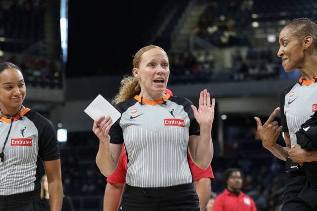 CHICAGO, USA - June 9: Referees are seen during the WNBA, Basketball Damen, USA Commissionerâ??s Cup game between the Chicago Sky and Atlanta Dream at Wintrust Arena on Tuesday, June 9 in Chicago, USA Copyright: xShainaxBenhiyoun SPPx Sportspressphoto_SPR164200