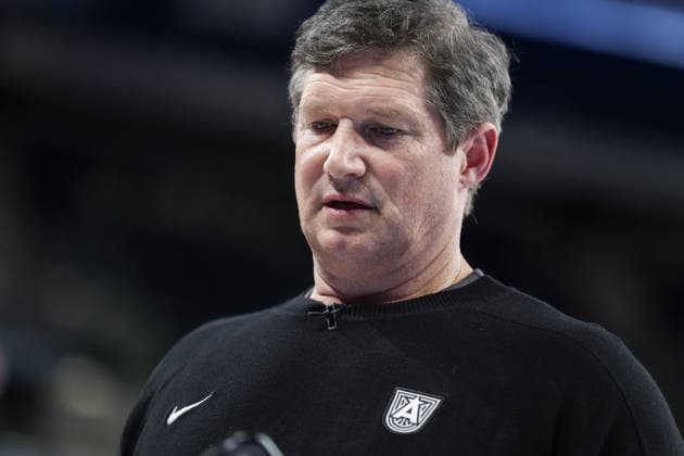 CHICAGO, USA - June 9: Atlanta Dream Head Coach, Karl Smesko is seen during the WNBA, Basketball Damen, USA Commissionerâ??s Cup game between the Chicago Sky and Atlanta Dream at Wintrust Arena on Tuesday, June 9 in Chicago, USA Copyright: xShainaxBenhiyoun SPPx Sportspressphoto_SPR164204