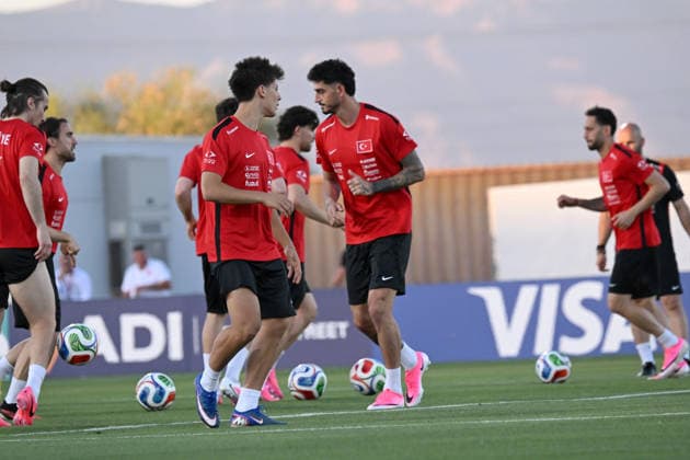 Turkiye continues World Cup preparations in Arizona ahead of Australia opener MESA, ARIZONA, US - JUNE 09: Samet Akaydin and Arda Guler of the Turkish national football team attend the training session at the Arizona Athletic Grounds in Mesa, Arizona, United States on June 09, 2026. Turkiye s national football team continued its preparations for the 2026 FIFA World Cup, WM, Weltmeisterschaft, Fussball with a training session. Turkiye will open Group D play against Australia on June 13 at BC Place Stadium in Vancouver, Canada at 9 p.m. local time (0400GMT on June 14). Tayfun Coskun Anadolu Arizona United States. Editorial use only. Please get in touch for any other usage.  Copyright: x2026xAnadoluxTayfunxCoskunx