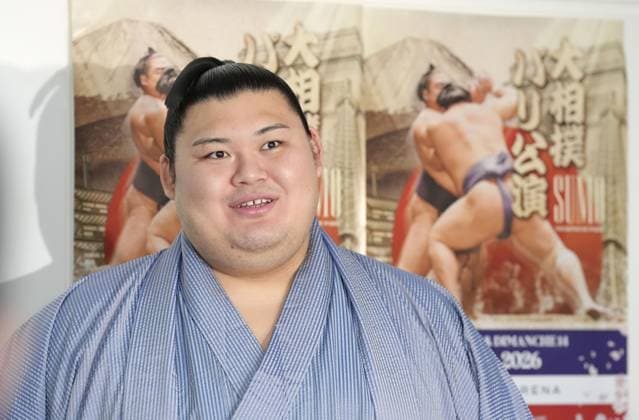 Sumo, Tournament in Paris