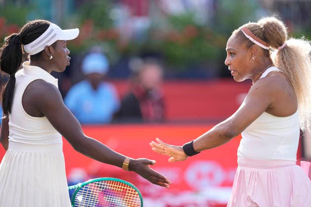 HSBC Championships - Day Two Serena Williams and Victoria Mboko compete during their round of 16 doubles match at The HSBC Championships 2026 women s tennis tournament at The Queen s Club in London, England, on June 9, 2026. London Greater London United Kingdom  Copyright: xOwenxHammondx originalFilename:hammond-thehsbcc260609_npIuy.jpg