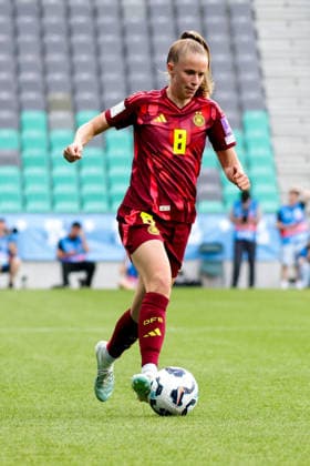 09 06 2026, xgrfx, Soccer World Cup Qualification Women, Slovenia Germany v l Vivien Endemann German Womens National Team DFL DFB REGULATIONS PROHIBIT ANY USE OF PHOTOGRAPHS as IMAGE SEQUENCES and or QUASI VIDEO Ljubljana