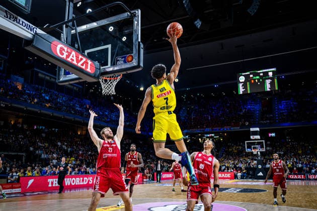 Basketball Berlin 019 06 2026 Season 2025 2026 EasyCredit BBL 1 Bundesliga Men, Men Playoffs Semifinal Game 5 Alba Berlin BMA365 Bamberg Baskets Jack Kayil Alba Berlin, No 07 Austin Crowley Bamberg, No 85 Moritz Krimmer Bamberg, No 27
