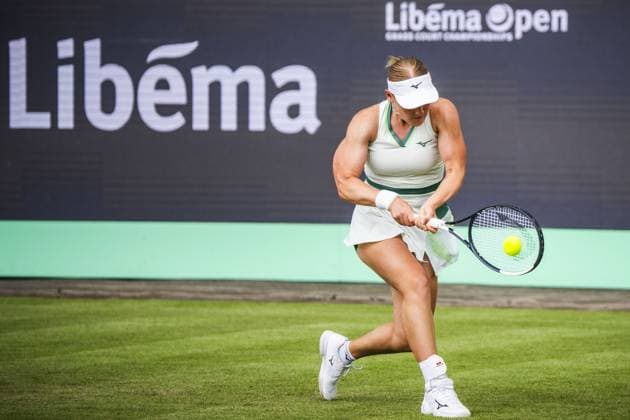 DEN BOSCH - Suzan Lamens during the WTA, Tennis Damen singles match against Anastasia Potapova at the LibÃ ma Open 2026. The combined ATP, Tennis Herren WTA tournament is being held on the event grounds of the former Autotron car theme park. FREEK VAN DEN BERGH ANP xVIxANPxSportx xxANPxIVx 560638647 originalFilename: 560638647.jpg