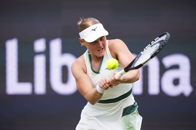 DEN BOSCH - Suzan Lamens during the WTA, Tennis Damen singles match against Anastasia Potapova at the LibÃ ma Open 2026. The combined ATP, Tennis Herren WTA tournament is being held on the event grounds of the former Autotron car theme park. FREEK VAN DEN BERGH ANP xVIxANPxSportx xxANPxIVx 560638657 originalFilename: 560638657.jpg