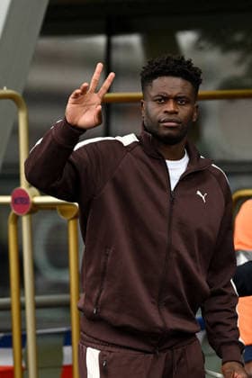 FOOTBALL : Depart de L Equipe de France pour rejoindre les Etats Unis pour participer Ã la coupe du monde de la FIFA - 10 06 2026 Brice Samba - L Equipe de France de football s envole du Bourget pour rejoindre Boston aux Etats Unis pour participer Ã la coupe du monde de la FIFA (du 11 juin au 19 juillet, aux Etats-Unis, au Canada et au Mexique), le 10 juin 2026. The French national football team is flying from Le Bourget to Boston in the United States to participate in the FIFA World Cup, WM, Weltmeisterschaft, Fussball (from June 11 to July 19, in the United States, Canada and Mexico), on June 10, 2026. Le BourgetFrance  Copyright: xPierrexPerusseaux xBestimagex