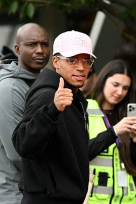 FOOTBALL : Depart de L Equipe de France pour rejoindre les Etats Unis pour participer Ã la coupe du monde de la FIFA - 10 06 2026 Desire Doue - L Equipe de France de football s envole du Bourget pour rejoindre Boston aux Etats Unis pour participer Ã la coupe du monde de la FIFA (du 11 juin au 19 juillet, aux Etats-Unis, au Canada et au Mexique), le 10 juin 2026. The French national football team is flying from Le Bourget to Boston in the United States to participate in the FIFA World Cup, WM, Weltmeisterschaft, Fussball (from June 11 to July 19, in the United States, Canada and Mexico), on June 10, 2026. Le BourgetFrance  Copyright: xPierrexPerusseaux xBestimagex