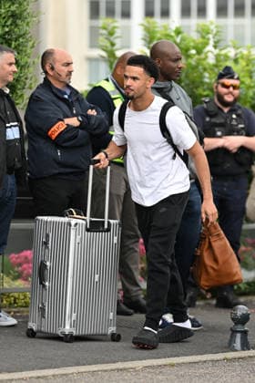 FOOTBALL : Depart de L Equipe de France pour rejoindre les Etats Unis pour participer Ã la coupe du monde de la FIFA - 10 06 2026 Warren Zaire-Emery - L Equipe de France de football s envole du Bourget pour rejoindre Boston aux Etats Unis pour participer Ã la coupe du monde de la FIFA (du 11 juin au 19 juillet, aux Etats-Unis, au Canada et au Mexique), le 10 juin 2026. The French national football team is flying from Le Bourget to Boston in the United States to participate in the FIFA World Cup, WM, Weltmeisterschaft, Fussball (from June 11 to July 19, in the United States, Canada and Mexico), on June 10, 2026. Le BourgetFrance  Copyright: xPierrexPerusseaux xBestimagex