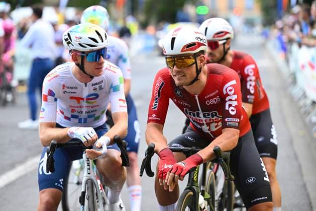Tour Auvergne - Rhone-Alpes 2026 Stage 4 MONTROND-LES-BAINS, FRANCE - JUNE 10 : Veistroffer Baptiste (FRA) of Lotto Intermarche during stage 4 of the 78th edition of Tour Auvergne - Rhone-Alpes an UCI World Tour 2.UWT cycling road race stage for Men Elite of 167.4 km with start in Le Puy-en-Velay and finish in Montrond-les-Bains on June 10, 2026 in Montrond-les-Bains, France, 10 06 2026 ( Motordriver Guy De Vuyst - Montrond-les-Bains France  Copyright: xVincentxKalutx