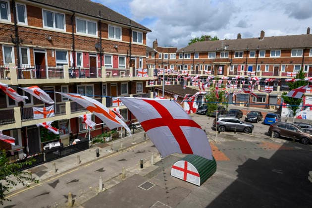 June 10, 2026, London, London, UK London, UK St George s flags decorates the Kirby housing estate in Bermondsey in support of the England football ahead of the World Cup football tournament being held in the United States of America St GeorgeÃ¢â¬â ¢s Flags Decorate Kirby Estate Before World Cup Football  - ZUMAl94_ 0858810569st Copyright: xRayxTangx