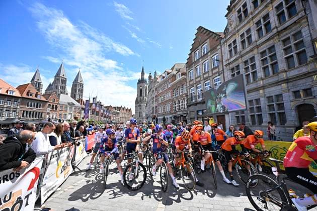 Circuit Franco Belge 2026 Cycling Race MONT-DE-L ENCLUS, BELGIUM - JUNE 10 : illustration picture of the start during the 85th edition of Circuit Franco Belge an UCI ProSeries 1.Pro one day cycling road race for Men Elite of 195.6 km with start in Tournai and finish in Mont-de-L enclus on June 10, 2026 in Mont-de-L enclus, Belgium, 10 06 2026 ( Motordriver Stephan Boone - Mont-de-L enclus Belgium  Copyright: xTomasxSiskx