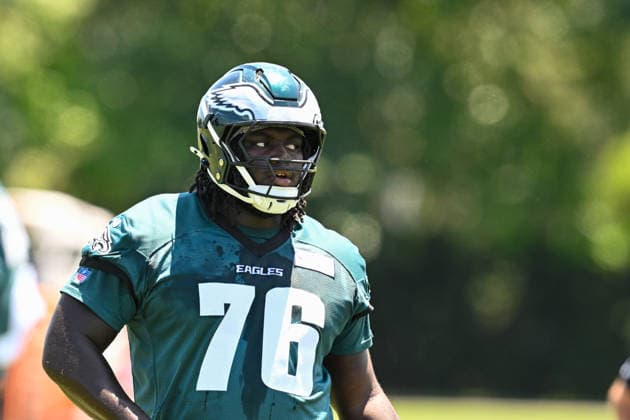 PHILADELPHIA, PA - JUNE 09: Philadelphia Eagles offensive guard Micah Morris 76 looks on during the Philadelphia Eagles off season minicamp on June 9th, 2026 at the Jefferson Health Training Complex in Philadelphia, PA. (Photo by Terence Lewis Icon Sportswire) NFL, American Football Herren, USA JUN 09 Philadelphia Eagles Minicamp EDITORIAL USE ONLY Icon260609066