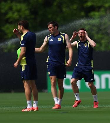Andy Robertson of Scotland reacts Scotland Training Session and press conference, PK, Pressekonferenz 2026 FIFA World Cup, WM, Weltmeisterschaft, Fussball Football, Atrium Health Performance Park, Charlotte, USA - 10 Jun 2026Charlotte Atrium Health Performance Park United States of America EDITORIAL USE ONLY No use with unauthorised audio, video, data, fixture lists, club league logos or live services. Online in-match use limited to 120 images, no video emulation. No use in betting, games or single club league player publications.  Copyright: xMichaelxZemanek Shutterstockx 16919987s