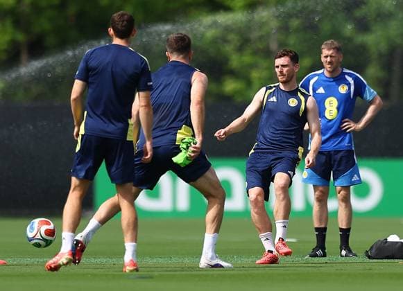 Andy Robertson of Scotland Scotland Training Session and press conference, PK, Pressekonferenz 2026 FIFA World Cup, WM, Weltmeisterschaft, Fussball Football, Atrium Health Performance Park, Charlotte, USA - 10 Jun 2026Charlotte Atrium Health Performance Park United States of America EDITORIAL USE ONLY No use with unauthorised audio, video, data, fixture lists, club league logos or live services. Online in-match use limited to 120 images, no video emulation. No use in betting, games or single club league player publications.  Copyright: xMichaelxZemanek Shutterstockx 16919987q