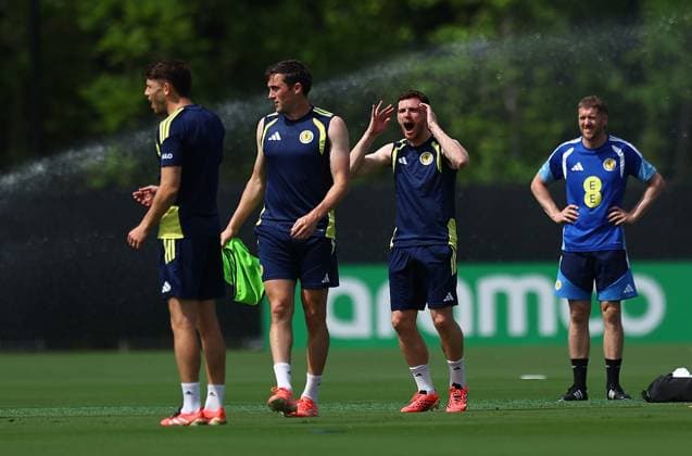 Andy Robertson of Scotland reacts Scotland Training Session and press conference, PK, Pressekonferenz 2026 FIFA World Cup, WM, Weltmeisterschaft, Fussball Football, Atrium Health Performance Park, Charlotte, USA - 10 Jun 2026Charlotte Atrium Health Performance Park United States of America EDITORIAL USE ONLY No use with unauthorised audio, video, data, fixture lists, club league logos or live services. Online in-match use limited to 120 images, no video emulation. No use in betting, games or single club league player publications.  Copyright: xMichaelxZemanek Shutterstockx 16919987r