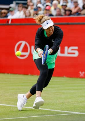 RECORD DATE NOT STATED 10th June 2026; HSBC Championships, Queens Club, West Kensington, London, England; HSBC Championships Tennis, Day One; Laura Siegemund (GER) plays a backhand shot against Amanda Anisimova (USA) HongboxChen