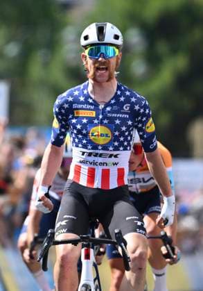 Tour Auvergne - Rhone-Alpes 2026 Stage 4 MONTROND-LES-BAINS, FRANCE - JUNE 10 : Simmons Quinn (USA) of Lidl - Trek wins during stage 4 of the 78th edition of Tour Auvergne - Rhone-Alpes an UCI World Tour 2.UWT cycling road race stage for Men Elite of 167.4 km with start in Le Puy-en-Velay and finish in Montrond-les-Bains on June 10, 2026 in Montrond-les-Bains, France, 10 06 2026 ( Motordriver Guy De Vuyst - Montrond-les-Bains France  Copyright: xVincentxKalutx