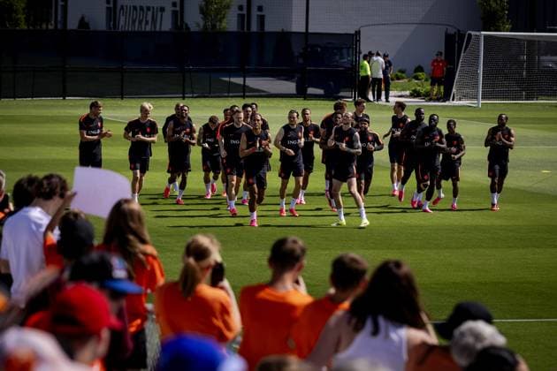 KANSAS CITY - The players during a training session of the Dutch national team, Nationalteam at Riverside Stadium on June 10, 2026, in Kansas City. The Dutch national team is preparing for the 2026 FIFA World Cup, WM, Weltmeisterschaft, Fussball ROBIN VAN LONKHUIJSEN ANP xVIxANPxSportx xxANPxIVx 560657166 originalFilename: 560657166.jpg