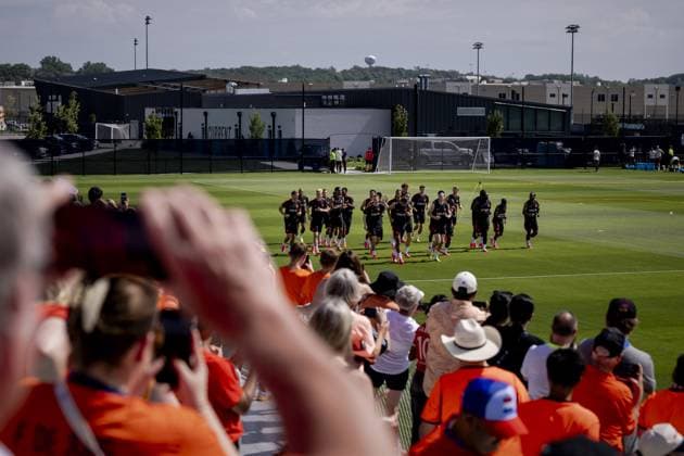 KANSAS CITY - The players during a training session of the Dutch national team, Nationalteam at Riverside Stadium on June 10, 2026, in Kansas City. The Dutch national team is preparing for the 2026 FIFA World Cup, WM, Weltmeisterschaft, Fussball ROBIN VAN LONKHUIJSEN ANP xVIxANPxSportx xxANPxIVx 560657337 originalFilename: 560657337.jpg