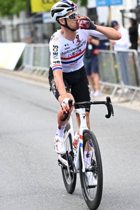 10-06-2026 Tour Auvergne - Rhone Alpes; Tappa 04 Le Puy En Velay - Montrond Les Bains; 2026, Net Company - Ineos; Watson, Samuel; Montrond Les Bains; 