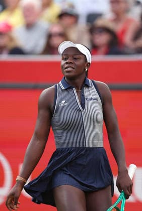 Victoria Mboko of Canada in action HSBC Queen s Club Championships, Day Five, Tennis, Queen s Club, West Kensington, London, UK - 10 Jun 2026London Queen s Club United Kingdom  Copyright: xEllaxLing Shutterstockx 16920000ay