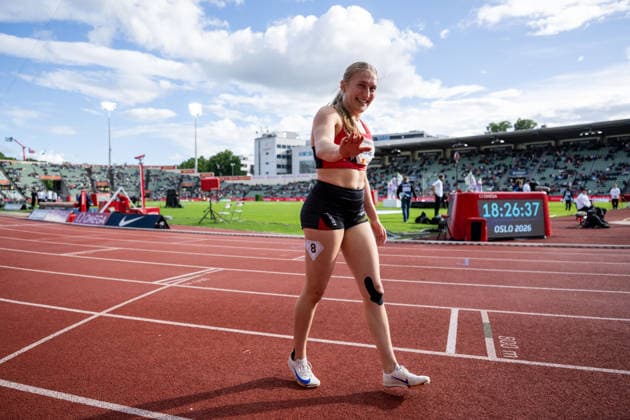 260610 Borghild Holstad of Norway after women™s 400 meter national final during the Diamond League athletics competition Bislett Games on June 10, 2026 in Oslo Photo Jon Olav Nesvold BILDBYRAN COP 217 MM0071 bbeng friidrett friidrott athletics diamond league bislett games 2026 bislett games norway jubel  Copyright: JONxOLAVxNESVOLD BB260610JE007