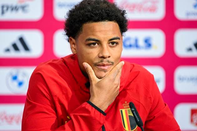 Belgian national football team - FIFA World Cup, WM, Weltmeisterschaft, Fussball 2026 - media activities 10 06 2026 RENTON, UNITED STATES OF AMERICA - JUNE 10 : De Winter Koni defender of Belgium talking to the press during a press conference, PK, Pressekonferenz of the Belgian national football team during the FIFA World Cup 2026 on June 10, 2026 in Renton, United States of America, 10 06 2026 Renton United States of America  Copyright: xNicoxVereeckenx