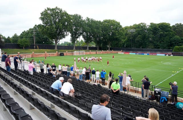 Media representatives follow the public part of the training of the German national team USA, German national soccer team, training, Winston Salem, 10 06 2026 USA, German national soccer team, training, Winston Salem, 10 06 2026 Winston Salem Copyright: xEibner-Pressefoto ScottxColemanx EP_SCN