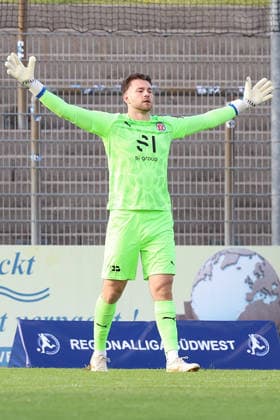10 06 2026, xrekx, Fussball Relegation Regionalliga Suedwest , FK Pirmasens VfR Mannheim v l David Nreca Bisinger VfR Mannheim gives instructions, gesticulates, gesticulate with arms gives instructions, gesticulate DFL DFB REGULATIONS PROHIBIT ANY USE OF PHOTOGRAPHS as IMAGE SEQUENCES and or QUASI VIDEO Pirmasens