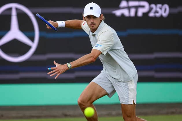Libema Open Grass Court Championships S-HERTOGENBOSCH, NETHERLANDS: Alex de Minaur of Australia in action at the tennis game against Martin Damm Jr of the USA at the Autotron venue during the the Rosmalen Grass Court Championships LibÃ ma Open Tournament, an ATP, Tennis Herren 250 event in Den Bosch, the Netherlands on June 10, 2026 Den Bosch Netherlands  Copyright: xNicolasxEconomoux originalFilename:oikonomou-notitle260610_npuFl.jpg