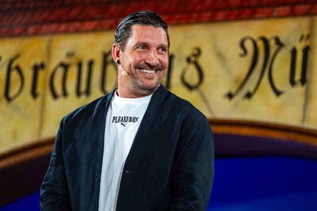 FINAL DRAW IHF MensÂ s Handball World Championship Germany 2027 10 06 2026 The final group draw for the Handball World Championship 2027 will take place today at the Hofbräuhaus in Munich - pictured here is the lottery draw fairy Stefan KRETZSCHMAR Copyright: xBEAUTIFULxSPORTS Goldbergx