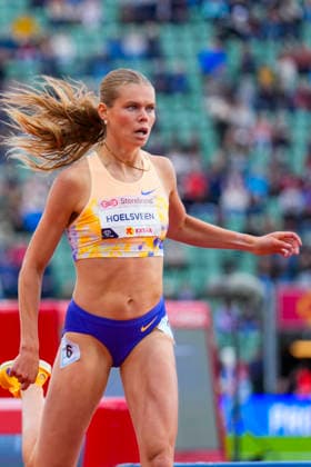 Athletics Bislett Games 2026 Oslo 20260610 Malin Hoelsveen in the womens 800m national event during the Bislett Games at Bislett Stadium in Oslo Photo Heiko Junge NTB Oslo Norway EDITORIAL USE ONLY RESTRICTED USE FOR BETTING COMPANIES  Copyright: xHeikoxJungex xNTBx