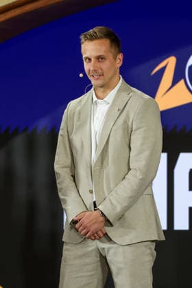 Dominik Kahun ice hockey player , GER, Draw for the IHF Mens Handball World Championship 2027, 10 06 2026, GER, Draw for the IHF Mens Handball World Championship 2027, 10 06 2026 Munich Copyright: xEibner-Pressefoto JennixMaulx EP_JML