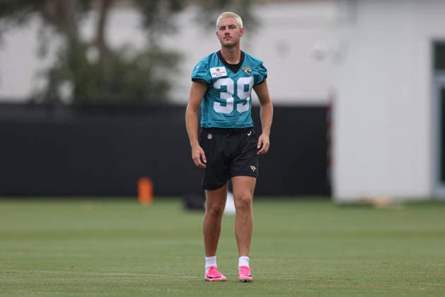 JACKSONVILLE, FL - JUNE 10: Jacksonville Jaguars place kicker Cam Little (39) during Minicamp on June 10, 2026 at Miller Electric Center in Jacksonville, Fl. (Photo by David Rosenblum Icon Sportswire) NFL, American Football Herren, USA JUN 10 Jacksonville Jaguars Minicamp EDITORIAL USE ONLY Icon260610162087