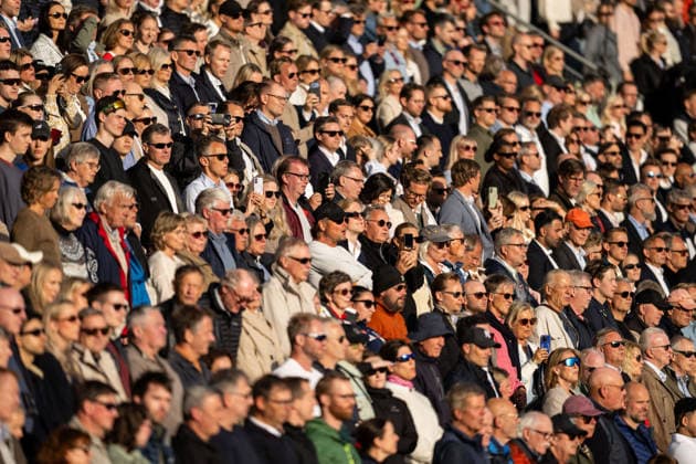 260610 Spectators in the stands during the Diamond League athletics competition Bislett Games on June 10, 2026 in Oslo Photo Marius Simensen BILDBYRAN COP 238 MM0071 bbeng friidrett friidrott athletics diamond league bislett games 2026 bislett games norge norway publik  Copyright: MARIUSxSIMENSEN BB260610BB541