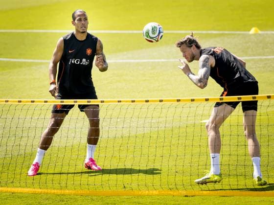 KANSAS CITY - Virgil van Dijk for the Netherlands and Wout Weghorst for the Netherlands during a training session of the Dutch national team, Nationalteam at Riverside Stadium on June 10, 2026, in Kansas City. The Dutch national team is preparing for the 2026 FIFA World Cup, WM, Weltmeisterschaft, Fussball KOEN VAN WEEL ANP xVIxANPxSportx xxANPxIVx 560666711 originalFilename: 560666711.jpg