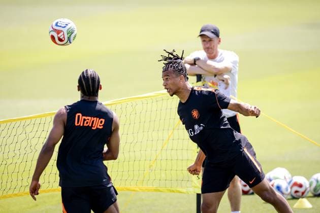 KANSAS CITY - Nathan Ake of the Netherlands during a training session of the Dutch national team, Nationalteam at Riverside Stadium, on June 10, 2026, in Kansas City. The Dutch national team is preparing for the 2026 FIFA World Cup, WM, Weltmeisterschaft, Fussball ROBIN VAN LONKHUIJSEN ANP xVIxANPxSportx xxANPxIVx 560667803 originalFilename: 560667803.jpg