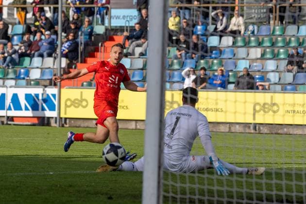 Alexandru Paraschiv (14) mit der riesigen Chance auf die Führung für den VfR