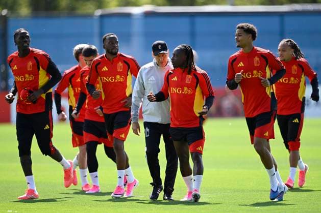 Belgian national football team - FIFA World Cup, WM, Weltmeisterschaft, Fussball 2026 - media activities 10 06 2026 RENTON, UNITED STATES OF AMERICA - JUNE 10 : Garcia Rudi head coach of Belgium and Doku Jeremy forward of Belgium pictured during a training session of the Belgian national football team during the FIFA World Cup 2026 on June 10, 2026 in Renton, United States of America, 10 06 2026 Renton United States of America  Copyright: xNicoxVereeckenx