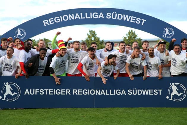 10 06 2026, xrekx, Fußball Relegation Regionalliga Suedwest , FK Pirmasens VfR Mannheim v l Aufsteiger Regioinalliga Suedwest VfR Mannheim DFL DFB REGULATIONS PROHIBIT ANY USE OF PHOTOGRAPHS as IMAGE SEQUENCES and or QUASI VIDEO Pirmasens