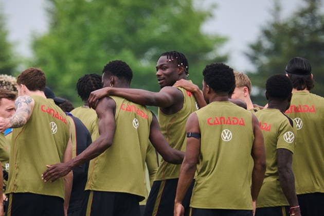 June 10, 2026, Toronto, On, Canada: Promise David, centre, huddles with his team during a Team Canada World Cup training session in Toronto, on Wednesday, June 10, 2026. Canada News - June 10, 2026  - ZUMAc35_ 20260610_zaf_c35_072 Copyright: xSammyxKoganx
