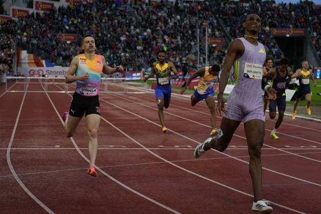 Athletics Bislett Games 2026 Oslo 20260610 Alison dos Santos from Brazil defeated Karsten Warholm in the Diamond League mens 400m hurdles under Photo Heiko Junge NTB Oslo Norway EDITORIAL USE ONLY RESTRICTED USE FOR BETTING COMPANIES  Copyright: xHeikoxJungex xNTBx