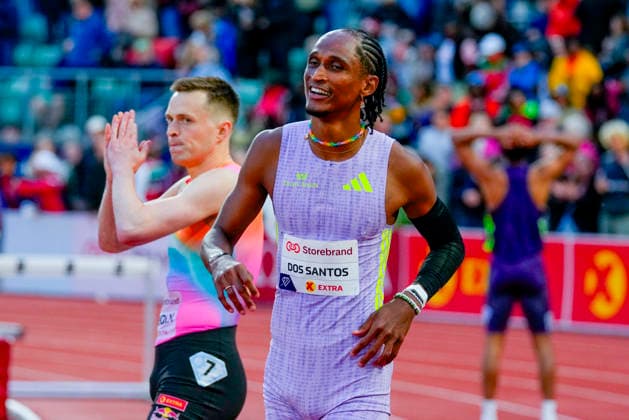 Athletics Bislett Games 2026 Oslo 20260610 Alison dos Santos from Brazil defeated Karsten Warholm in the Diamond League mens 400m hurdles under Photo Heiko Junge NTB Oslo Norway EDITORIAL USE ONLY RESTRICTED USE FOR BETTING COMPANIES  Copyright: xHeikoxJungex xNTBx