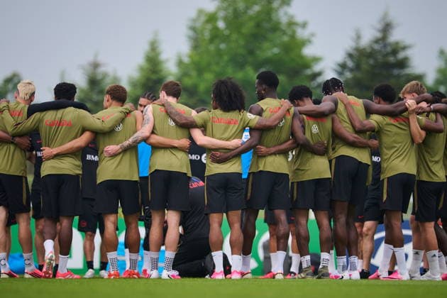June 10, 2026, Toronto, On, Canada: Players huddle during a Team Canada World Cup training session in Toronto, on Wednesday, June 10, 2026. Canada News - June 10, 2026  - ZUMAc35_ 20260610_zaf_c35_073 Copyright: xSammyxKoganx